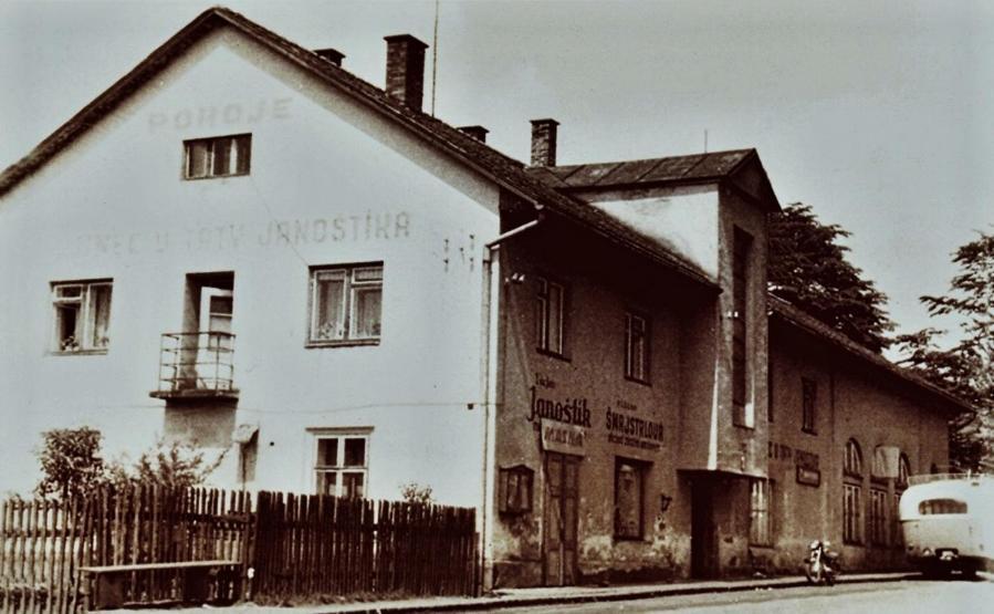 Hotel Penzion Janostik Rožnov pod Radhoštěm Zewnętrze zdjęcie